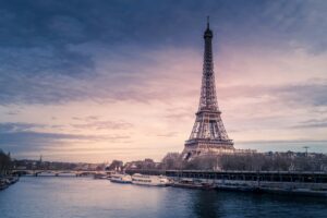 5 Best Deals for Cheap Paris Vacation Packages- Create Memorable Moments Without Overspending